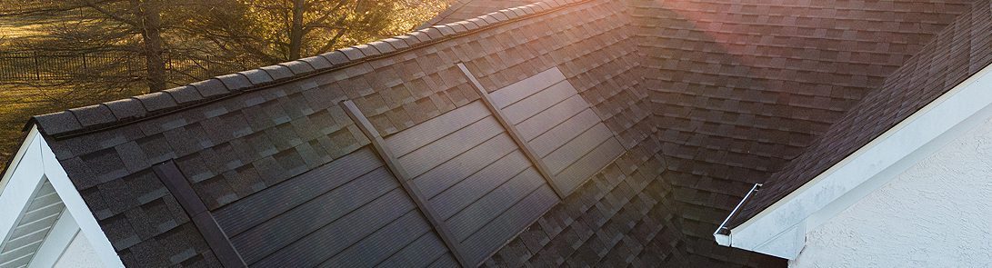 weatherguard-sunlight-on-roof-with-solar-shingles